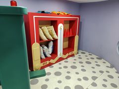 -蓝鲸奇亲子游泳俱乐部