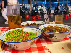 -荆九爷爆炒桥头三嫩(夫子庙店)