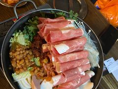 部队锅-MI WU FACTORY米屋美食工厂餐厅(绿地店)