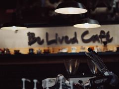 堂食大厅-Be Lived Cafe比例咖啡(摩天轮店)