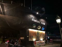 -席娜卡琳火车铁道夜市