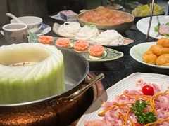 -得意咚瓜·顺德鱼生·冬瓜火锅(深圳首店)