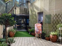 -柏斯音乐艺术中心·钢琴·吉他(上音店)