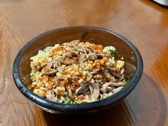 -昱龙大盆牛蛙馆(三兴街总店)