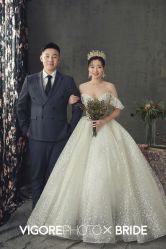 -雪中彩影婚纱摄影·微光艺术中心