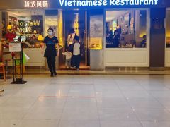 -大头虾越式风味餐厅(光明广场店)