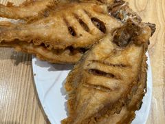 炸偏口鱼-方城小吃店