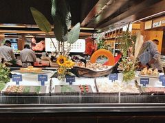-钱小奴海鲜自助黑金店(杭州滨江龙湖店)