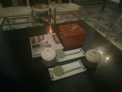 -Noir. Dining in the Dark