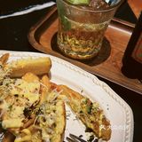 秘密旅行新店是复古风 但顶光….