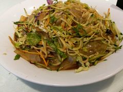 -赶海部落海鲜城(海阳路店)