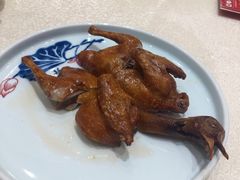 脆皮蒜香乳鸽-顺德渔村·岭南一号