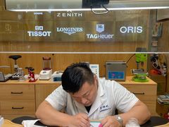 -亨得利名表服务中心(上海湾店)