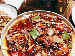 -老滇山寨•云南特色菜•地方菜•民族风情歌舞表演(金碧店)