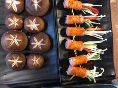 -三国惹火烤肉·中日韩烤肉集合店(百草路店)