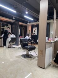 -苑苑发型设计
