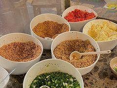 -肖肖酸萝卜鱼火锅(总店)