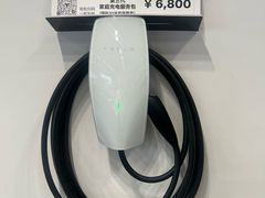 -TESLA 特斯拉(上海太古汇体验店)