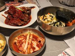 -草家酱蟹炭火烤肉店(珲春南路一店)
