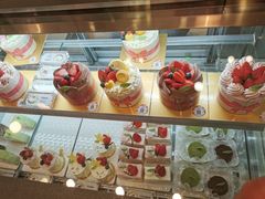 -花花卷卷·鲜食蛋糕(静安久光百货店)