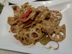 -肥仔文澳门猪骨煲(南京西路店)