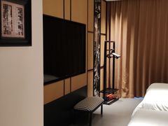 -万泊酒店(长沙五一广场国金中心店)