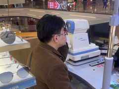 -爱视眸Eyeblling眼镜·依视路·蔡司镜片折扣店(百联南方商城购物中心)