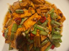 -老湘亲·品鉴湘菜(蔡塘爱琴海店)