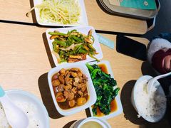 -老乡鸡(上海品尊国际中心店)