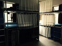 -悦思旅舍(铜锣湾地铁站店)