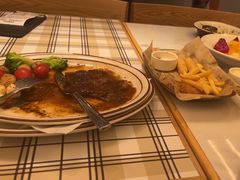-菲滋意式餐厅(富阳东方茂店)
