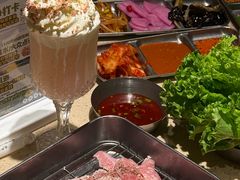 -蚂蚁洞·烤肉大营地(上海静安大悦城店)