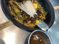 -屯老二农家铁锅炖·行业领军者(梅江店)