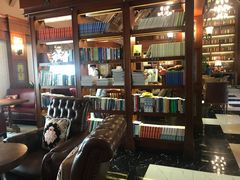 -钟书阁(松江泰晤士小镇店)