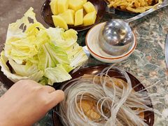 -三里屯土灶炖公鸡地锅鸡(江东店)