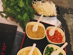 -鲜入围煮花胶鸡海鲜火锅