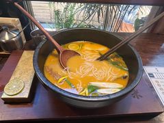 -银米·云南传统过桥米线(双廊黑金冠店)