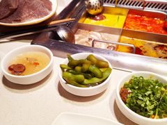 -海底捞火锅鲜切牛肉主题店(长寿路店)