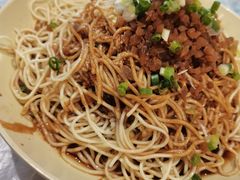 凉面-巴厘龙虾·榜首油焖大虾(洞庭·艺术洋房店)