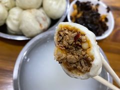 豆腐包-红帽叔叔包子