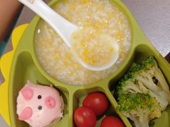 -锅飘飘·东北铁锅炖(雨花客厅店)