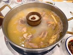 -朴小妹人参鸡汤火锅(长白山万达店)