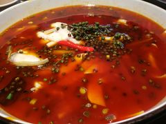 -龙少爷碳火干锅(环球中心店)