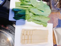 -大匠工房古船木艺术餐厅·猪肚鸡专门店(长白仙岛店)