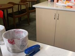 -憨憨熊美食广场(下沙宝龙广场店)