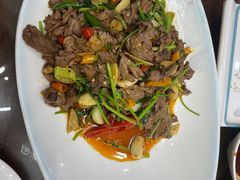 -三江源美食城