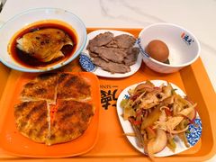-德元兰州纯汤牛肉面(深圳首店)
