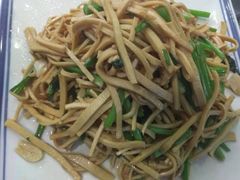 -八两八金·莱芜特色炒鸡(市南漳浦路店)