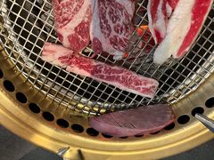 -铭牛烧肉·和牛海鲜自助(高新月牙湖店)
