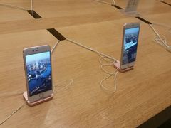 -Apple零售店(华贸购物中心店)
